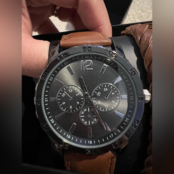 Man and women watch set brand new - Picture 8 of 8